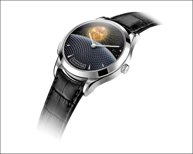 Van Cleef & Arpels Midnight Jour Nuit Phase de Lune月相腕錶，價格店洽。