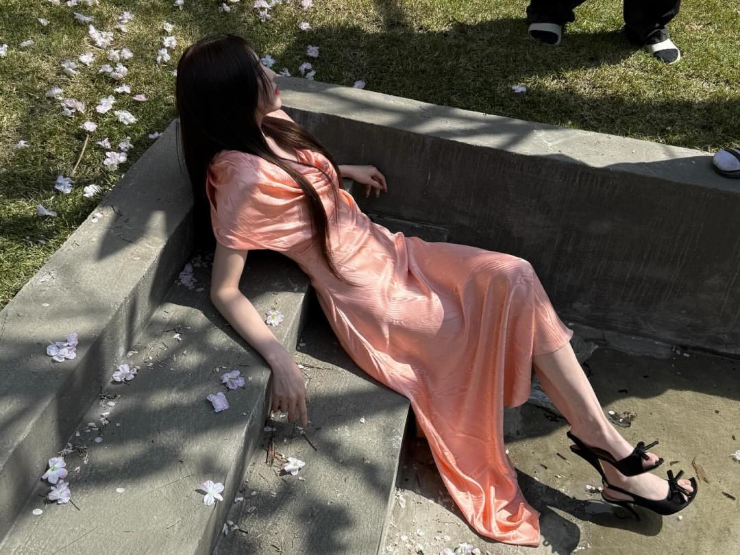 韓韶禧擁有纖細體態與修長身段，可塑性極高的特色，讓她成為新生代廣告女王之一。