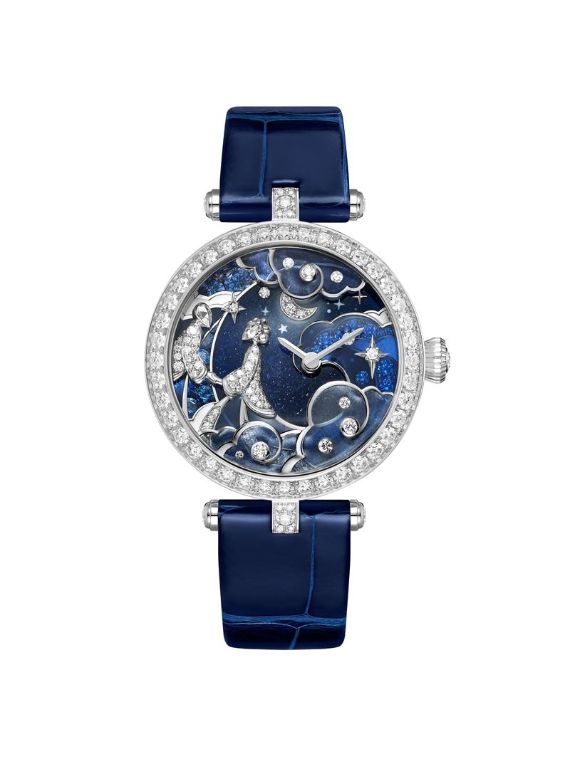 Lady Rencontre Céleste腕錶，搭載手動上鍊機械機芯，白K金錶殼，結合藍寶石、鑽石、白色珍珠母貝與琺瑯、微型彩繪工藝，時間顯示。（Van Cleef & Arpels提供）