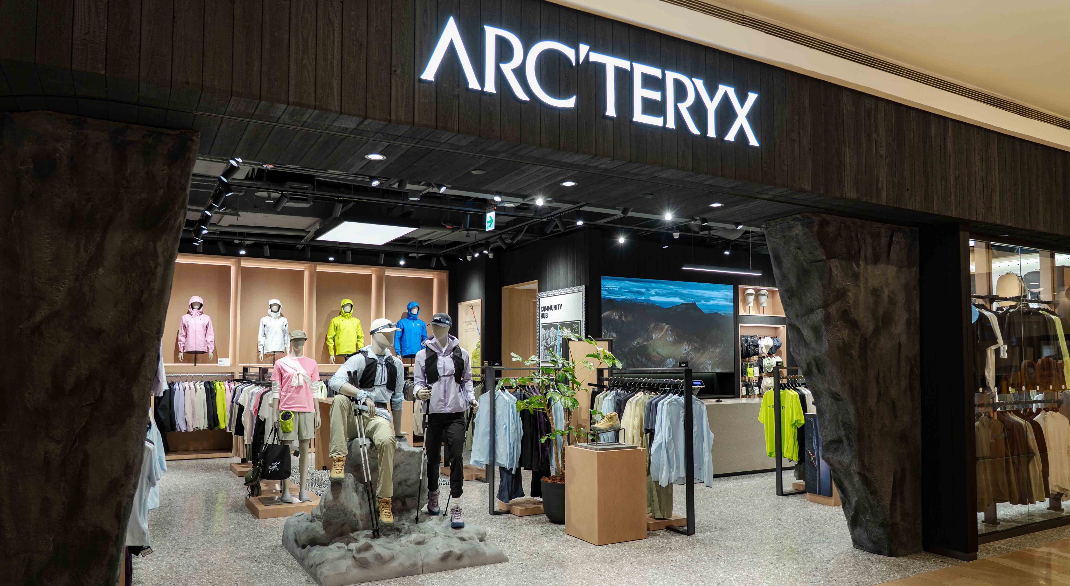 「戶外愛馬仕」ARC’TERX始祖鳥告別代理轉直營！全新形象店落腳國際地標台北101