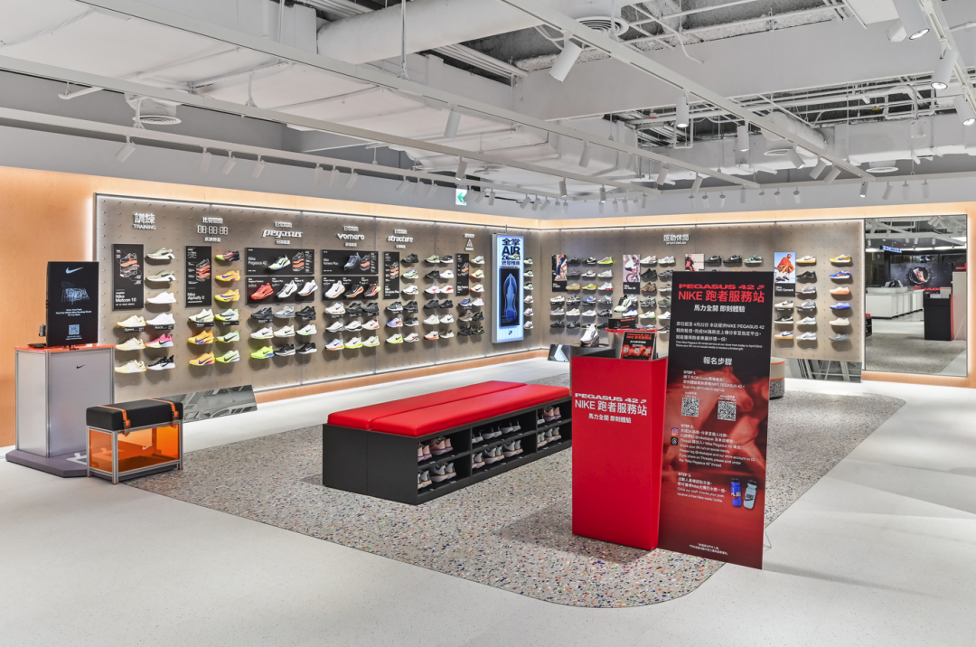 完整的鞋牆讓運動愛好者找到最適合自己的命定鞋款。(Nike提供)