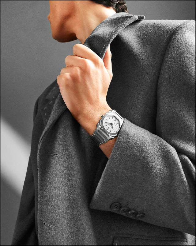 BVLGARI Octo Finissimo Automatic 37超薄噴砂鈦金屬自動腕錶，搭載BVF100自動上鍊超薄機芯，噴砂鈦金屬錶殼，錶徑37mm，價格店洽。