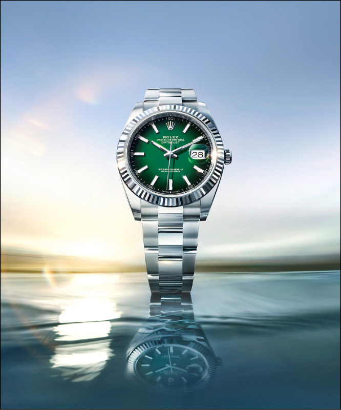 Rolex Oyster Perpetual Datejust 41腕錶，搭載3235自動上鍊機芯，白色黃金鋼，錶徑41mm，防水深度100米，395,000元。