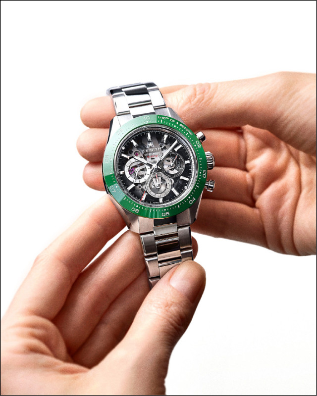 ZENITH Chronomaster Sport鏤空運動腕錶，搭載El Primero 3600 SK自動上鍊計時機芯，精鋼搭配綠色陶瓷錶圈，錶徑41mm，防水深度100米，542,300元。