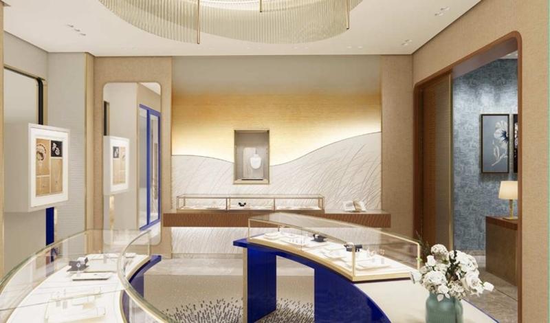 店內空間延續自然主題，透過起伏牆面與光影設計，呈現如金色麥田般的柔和景致。（CHAUMET提供）