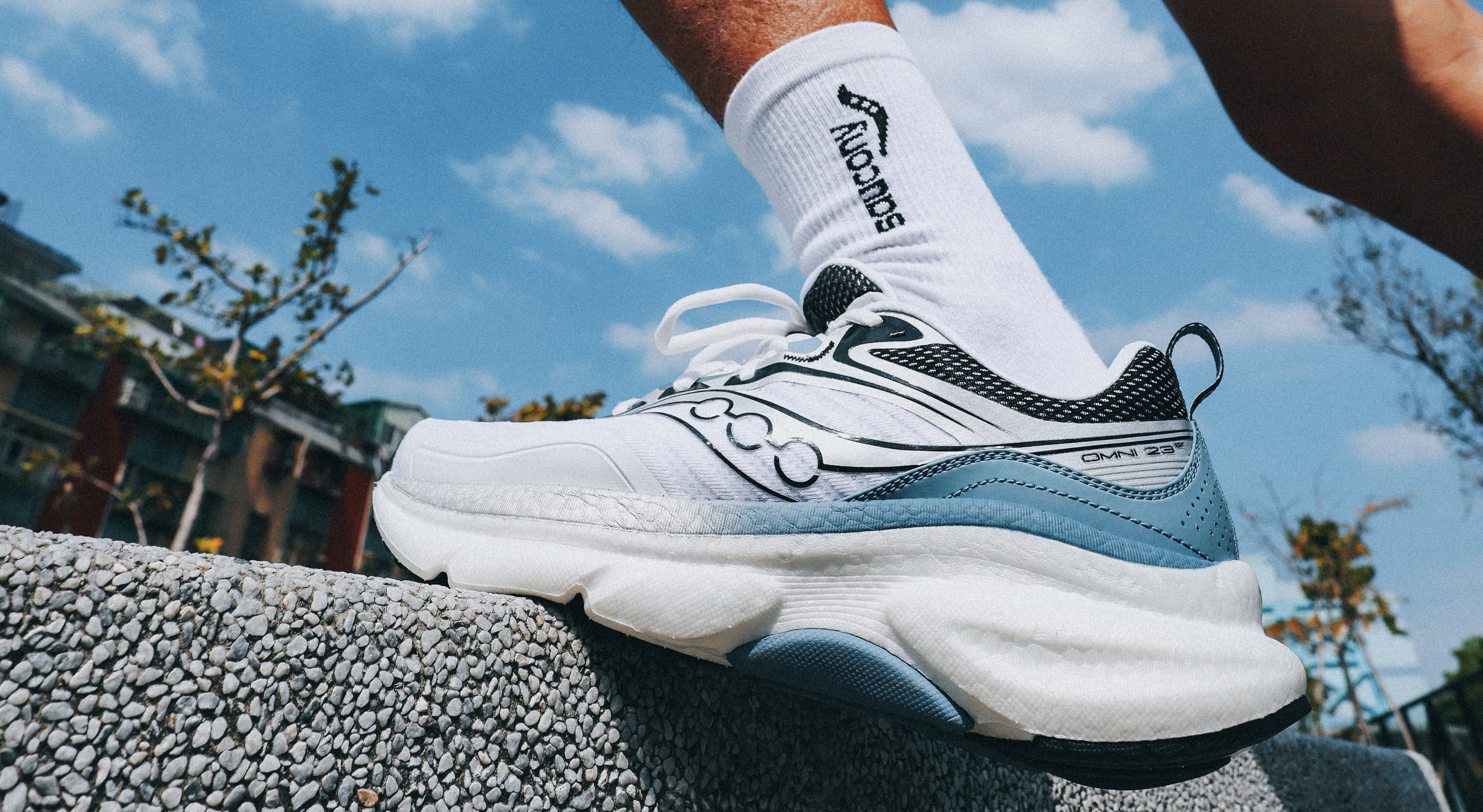 索康尼127年跑鞋王者不敗！OMNI 23 ST超強穩定支撐瞄準低足弓跑迷