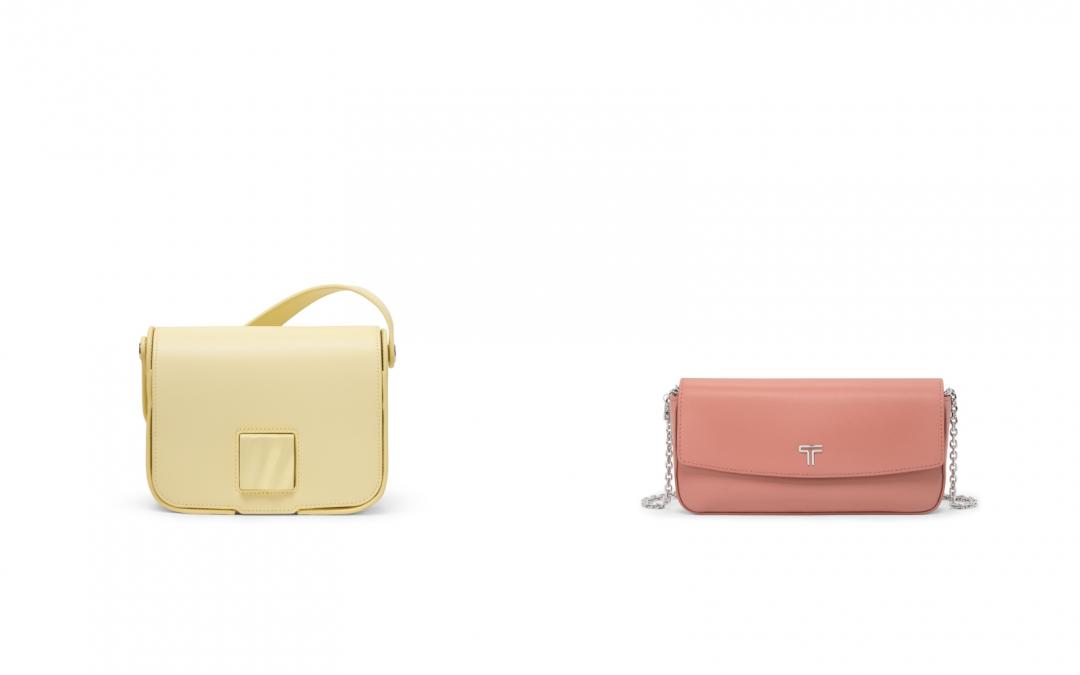 （左起）Olas小型皮革肩背包（NT$20,800）、Belden SLG系列鍊帶斜背皮革包（NT$12,800）。