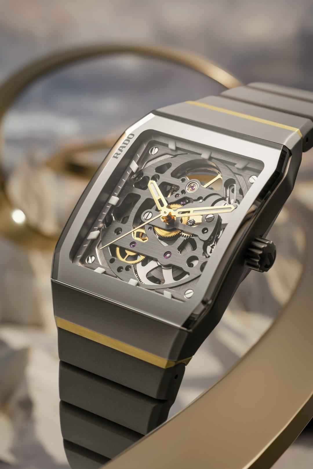 RADO Anatom Skeleton電漿高科技陶瓷鏤空腕錶，141,000元。（RADO提供，以下同）