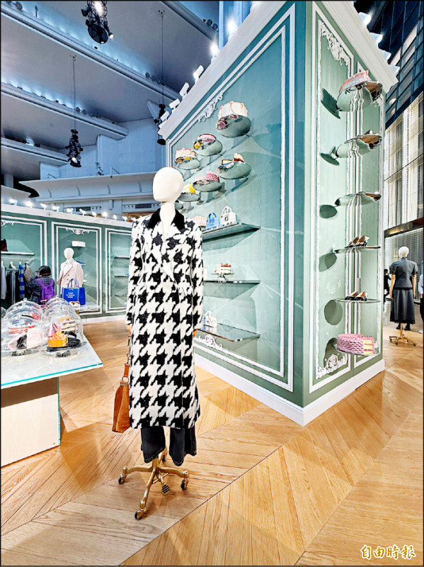 Dior期間限定店進駐台北101 繽紛蛋糕作為陳列裝置 獨賣單品與秋季新作齊發