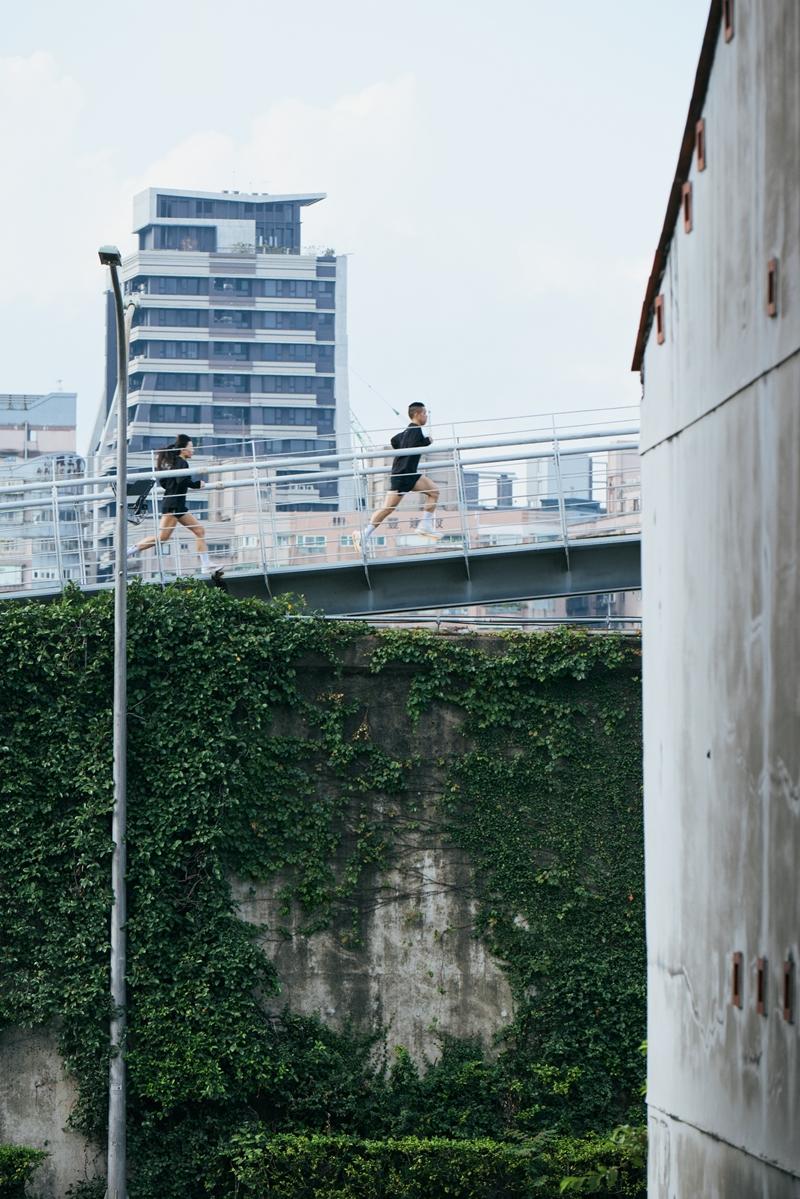 跑者於河濱路線訓練，DOU’PACE”鄰近起點位置便利。（DOU’PACE”提供）