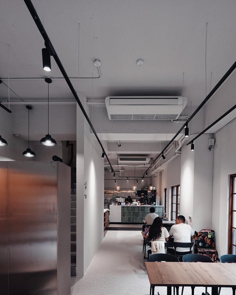 空間兼具休憩與社交功能，成為跑團聚集新據點。（DOU’PACE”提供）