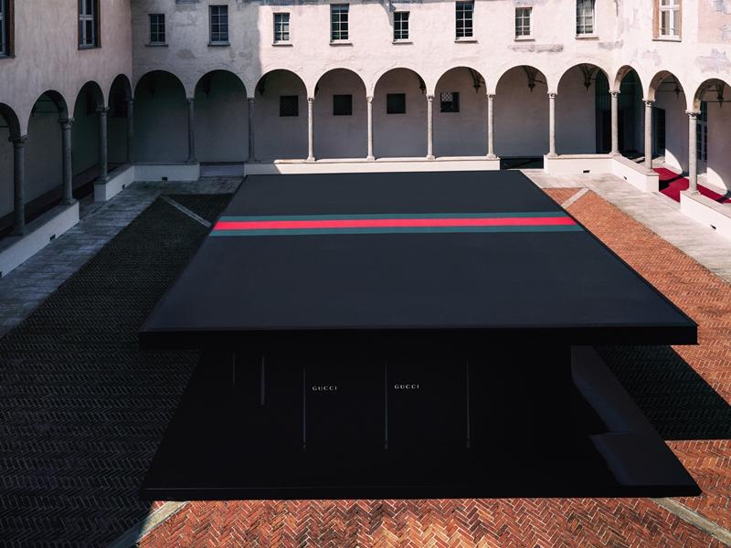 米蘭設計週把記憶化為展覽敘事！Gucci以12幅掛毯重現105年品牌歷史