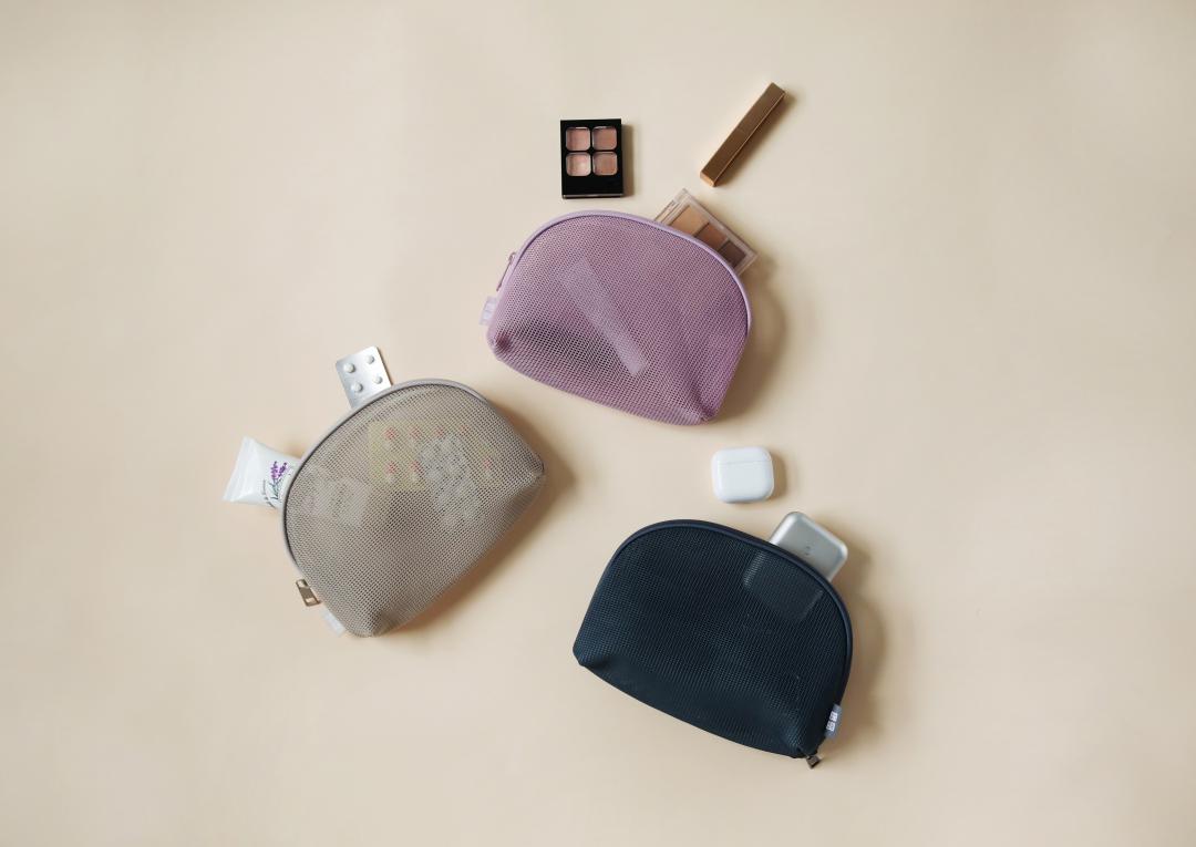 5月8日（五）至5月10日（日）母親節週末加碼「時尚網眼收納包」（每日限量，送完為止）。