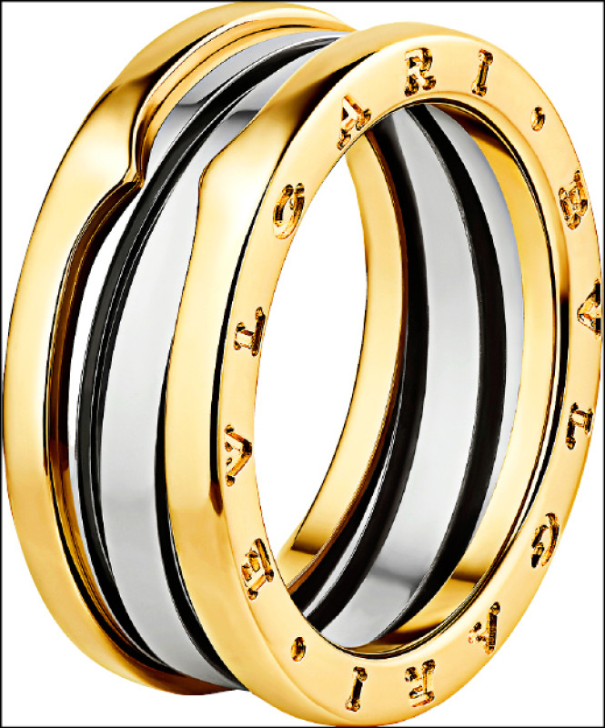 BVLGARI B.zero1黃金與精鋼雙環戒指。