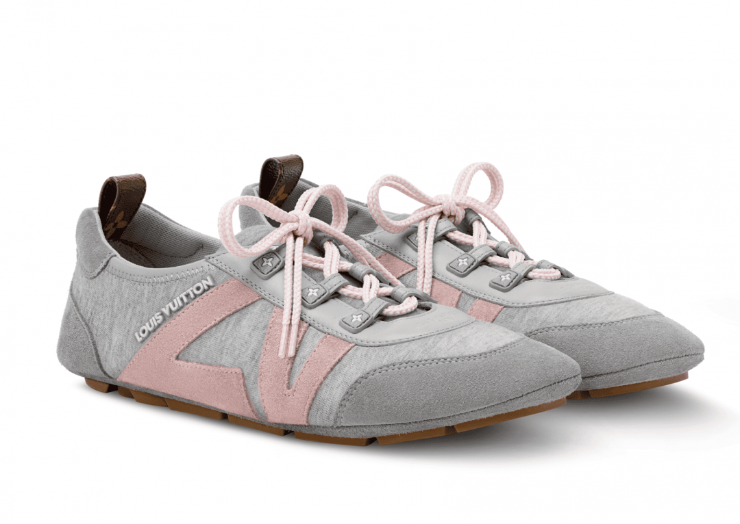 LOUIS VUITTON LV Sneakerina薄底鞋，36,200元。