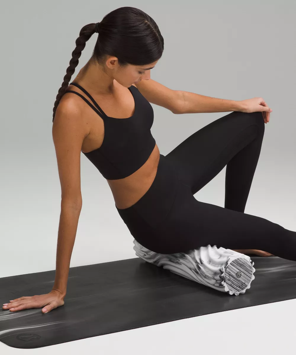 lululemon Double Roller按摩滾輪，1,880元。
