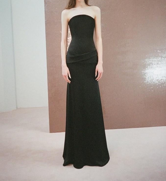 Alex Perry禮服。（翻攝自instagram）