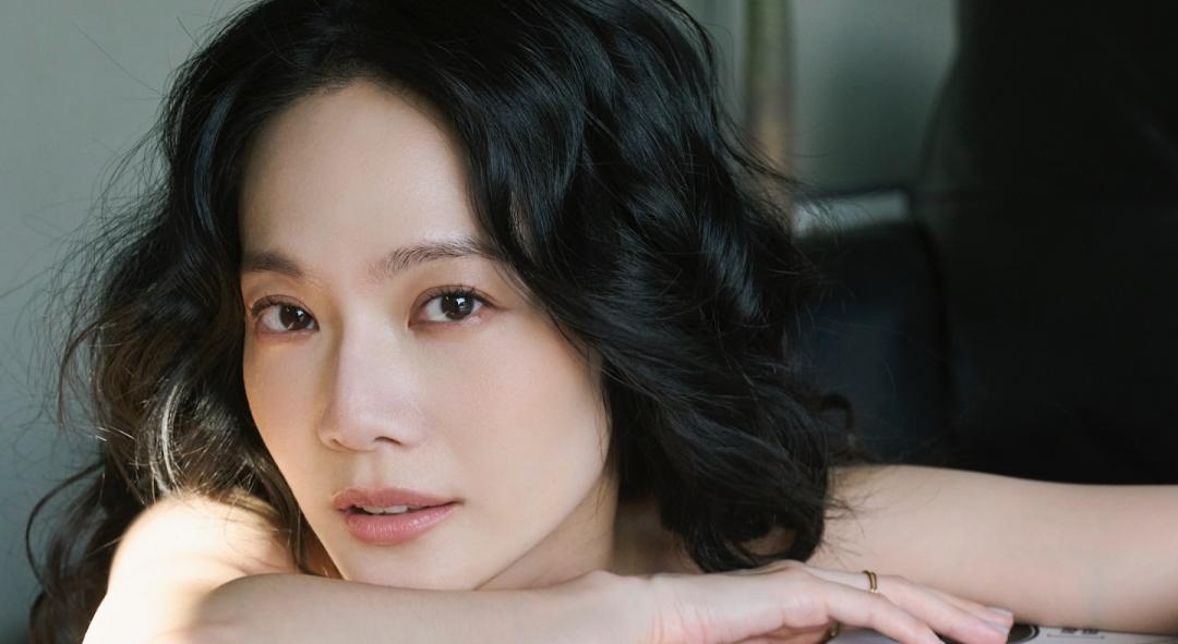 37歲的女星曾之喬，多年來始終以好膚質著稱，但她自招其實隨著年齡增長，膚色不均、敏感問題全找上門。