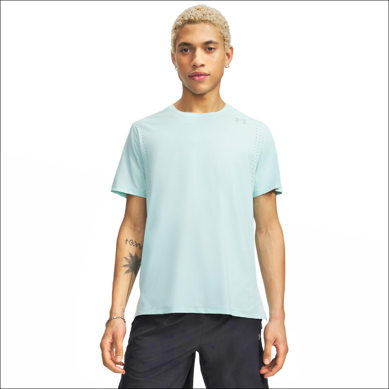 男裝涼感ISO-CHILL系列Velociti Pro短袖T-Shirt，運用藍色調營造夏日清爽氣息，1,980元。