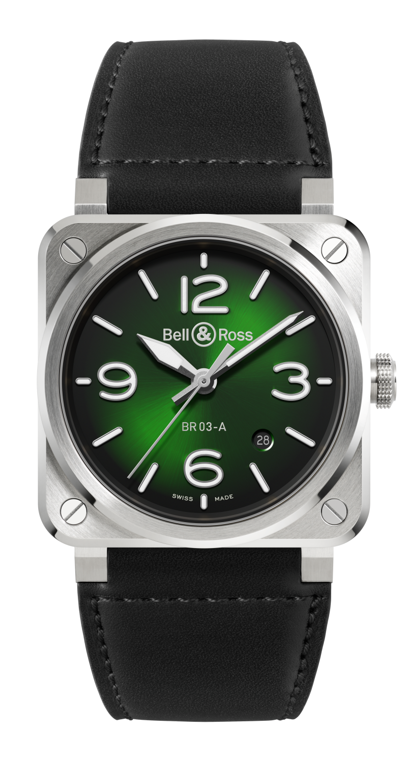 Bell & Ross BR-03 Green Steel腕錶，搭載BR-CAL.302-1自動上鍊機芯，精鋼錶殼，錶徑41毫米，防水100米，130,000元。（Bell & Ross提供）