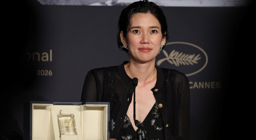 日本第一位坎城影后是她！41歲挺孕肚走紅毯美到完全不像準媽媽