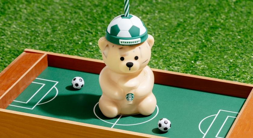 星巴克小熊也瘋世足！Bearista變身足球員、限量杯款可愛到必須收藏