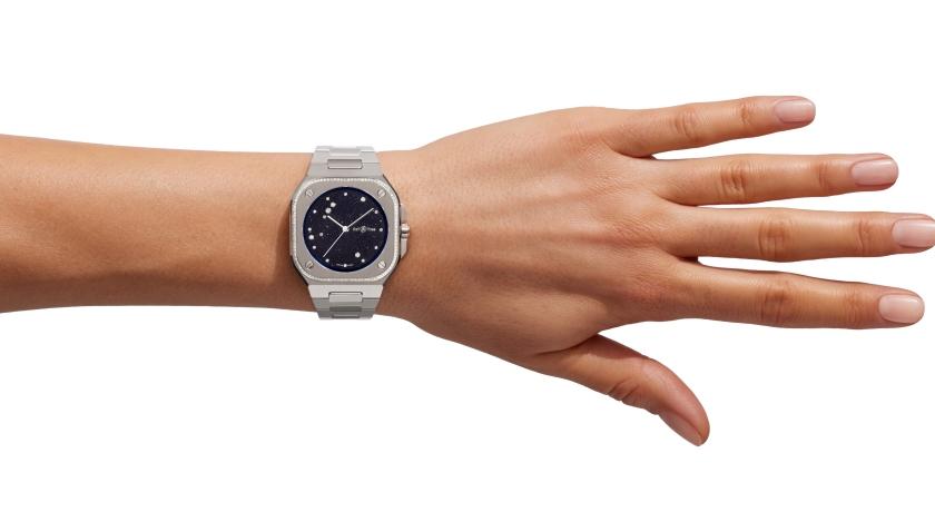 星座閃耀錶盤!Bell & Ross BR-05新作以砂金石與鑽石打造星空腕錶 星座閃耀錶盤!Bell & Ross BR-05新作以砂金石與鑽石打造星空腕錶