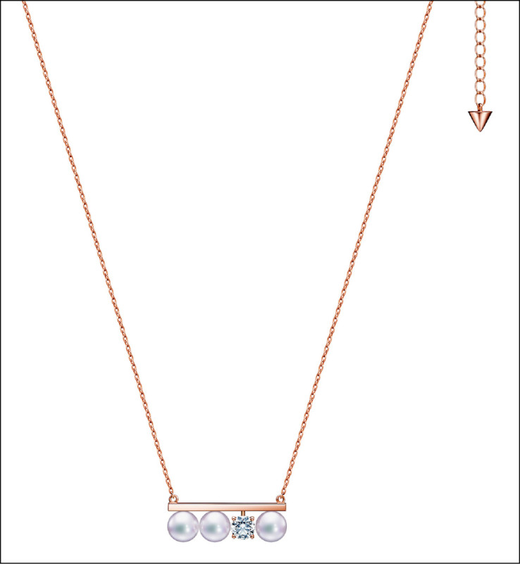 TASAKI balance signature diamonds pave阿古屋珍珠18K櫻花金鑲鑽項鍊，389,000元。