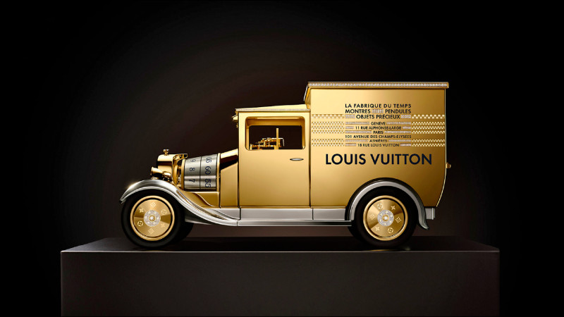 Louis Vuitton Camionnette桌鐘，21,300,000元。