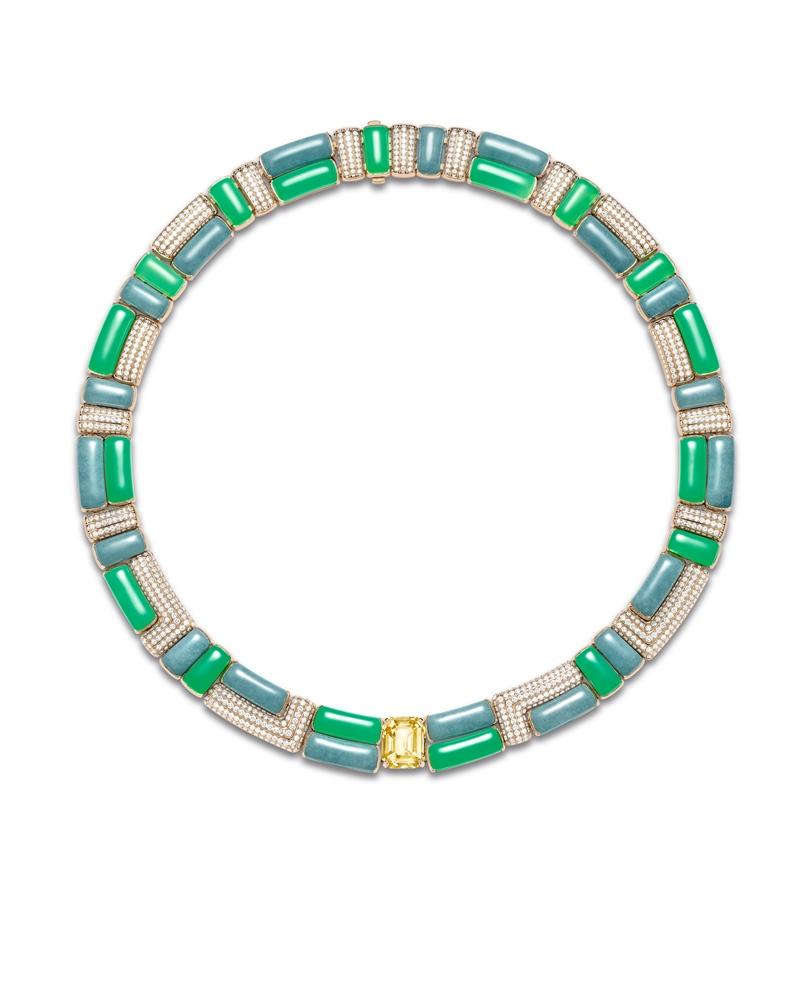 伯爵Shapes of Extraleganza頂級珠寶系列Curved Artistry 18K玫瑰金黃色藍寶石隕石綠玉髓項鍊。