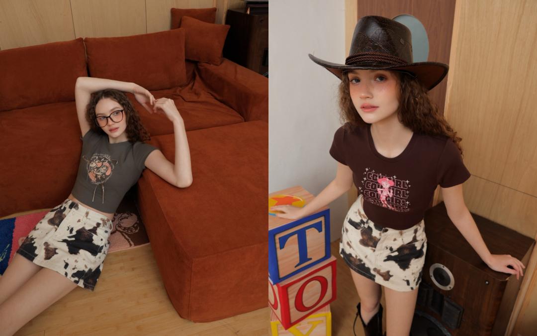 （左起） 印花蝴蝶結飾圓領短袖短版TEE（NT$690）；COWGIRL印花刺繡圓領短袖短版TEE（NT$790） ，搭配貼布繡斜紋短裙動物斑紋款（NT$990）展現西部牛仔俏皮態度。