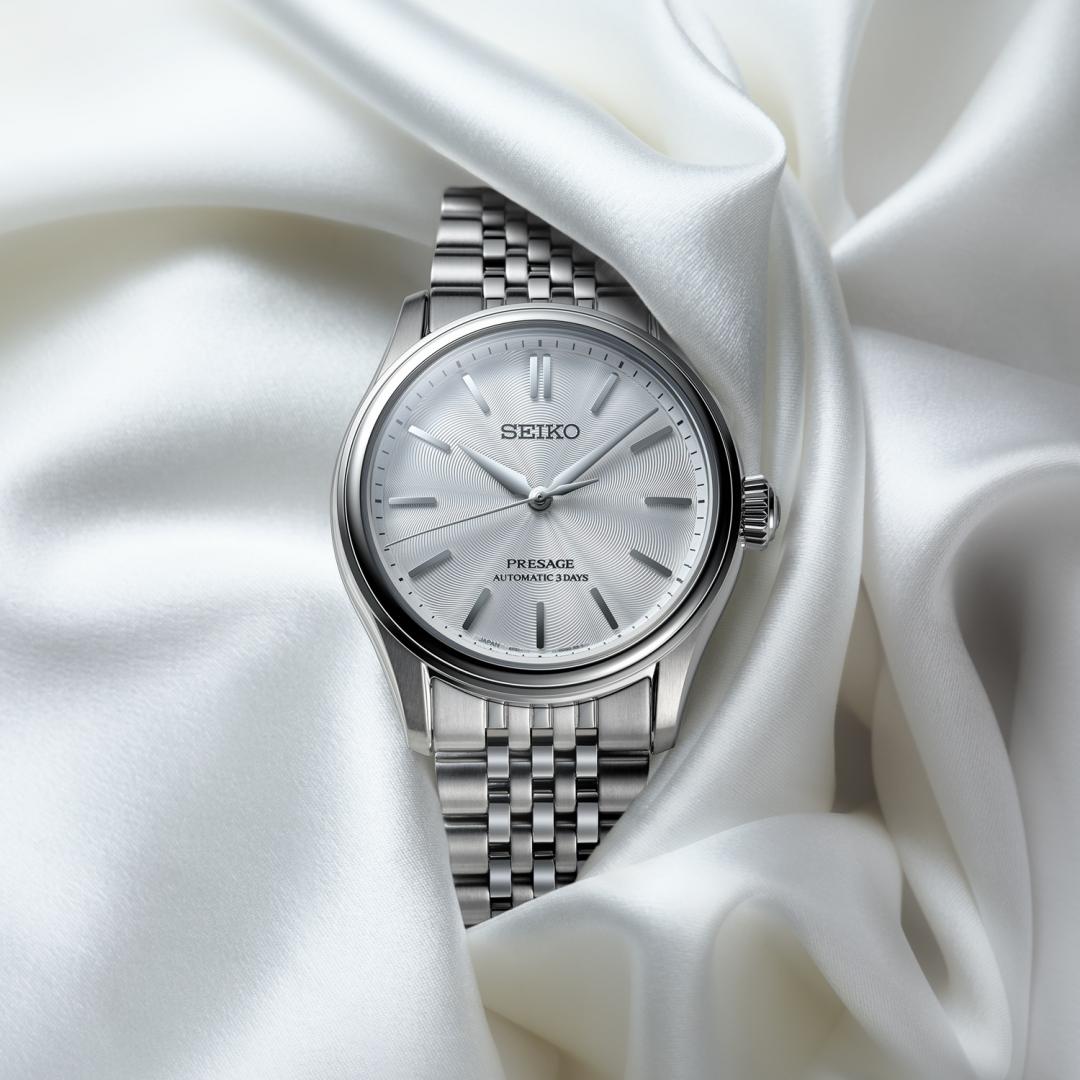 SEIKO Presage Classic Series系列HCC001錶款，32,000元。