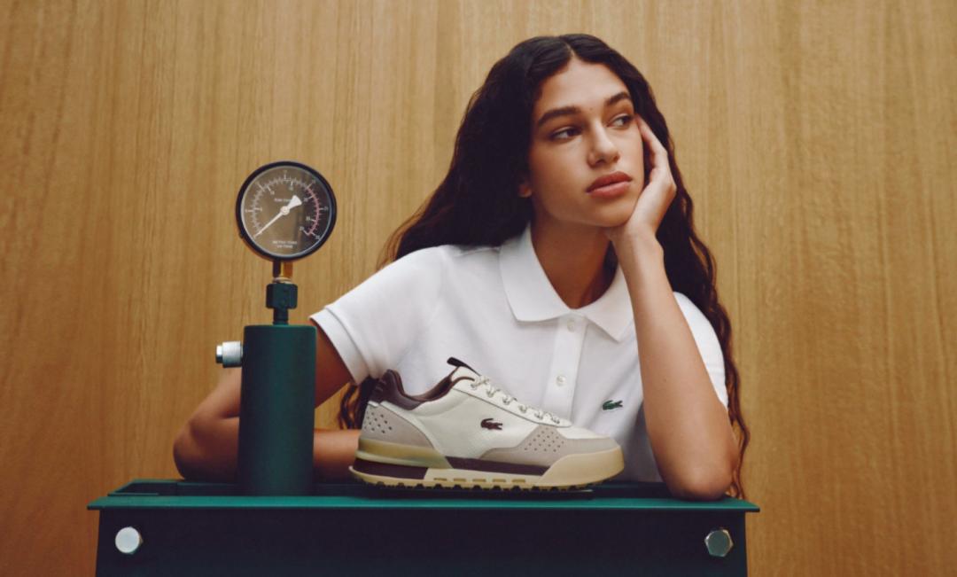 LACOSTE承襲品牌專業網球基因打造秋冬全新鞋款，Slam Break將經典網球鞋輪廓融入日常穿搭，並推出多款配色，無論男女穿著都時髦有型。