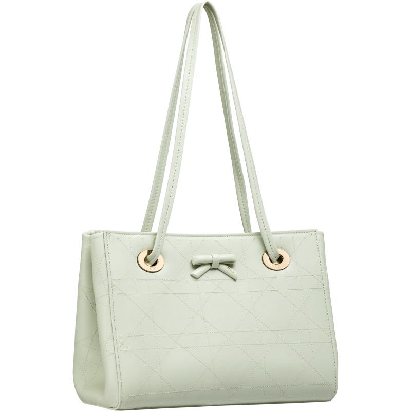 Dior Promenade 薄荷綠 Macrocannage 蝴蝶結綴飾小型Shopper包款，125,000元。（Dior提供）