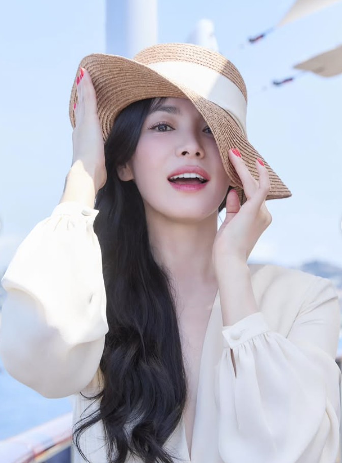 宋慧喬女神美貌數十年如一日。(翻攝自IG，以下同)