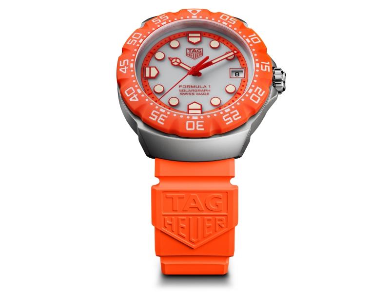 TAG Heuer Formula 1 Solargraph腕錶焰橘限量款，以灰色錶盤搭配醒目橘色錶圈及橡膠錶帶，全球限量1,500只，68,500元。（TAG Heuer提供）
