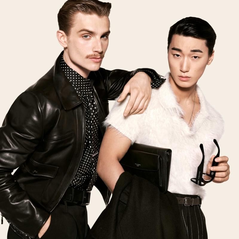 崔傘（右）。（Dolce & Gabbana提供）