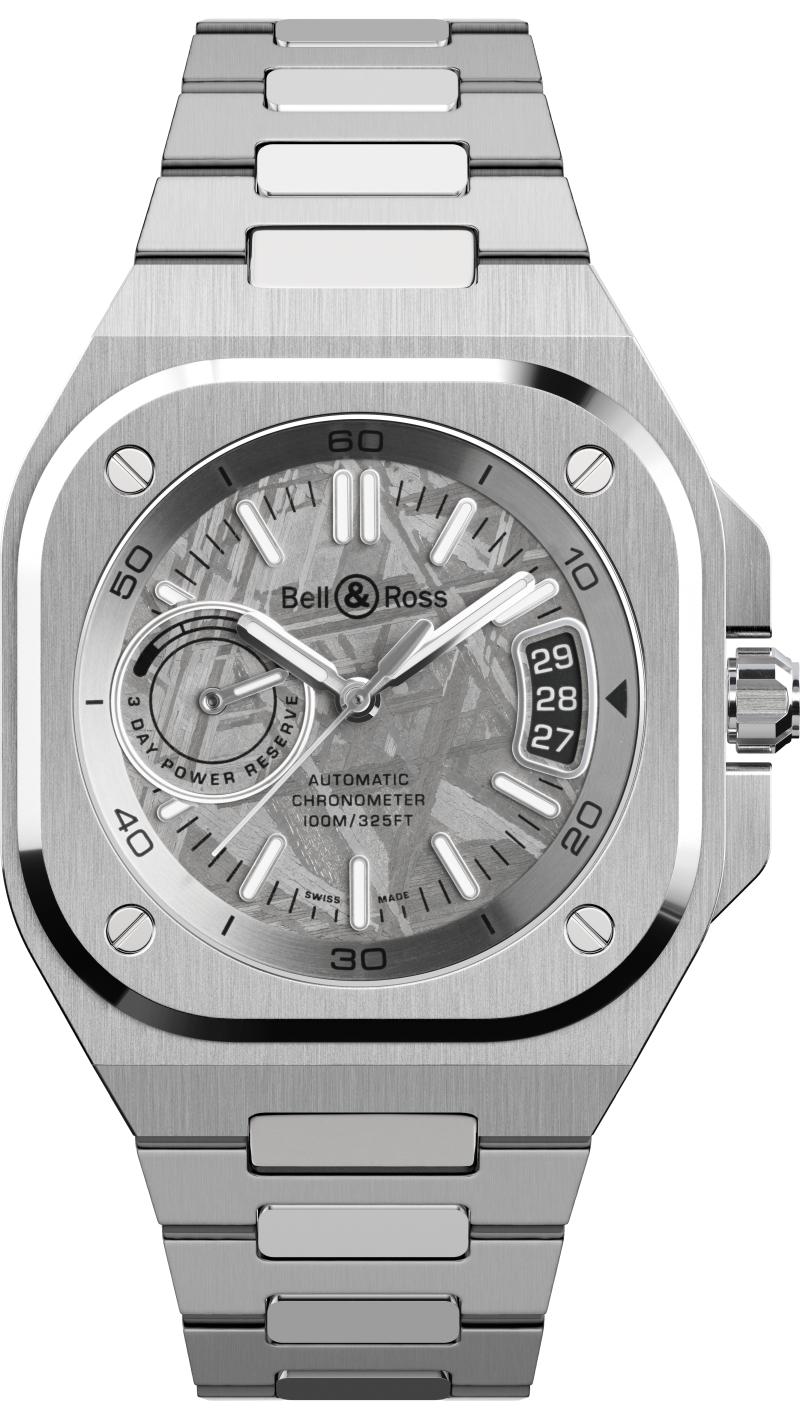Bell & Ross BR-X5 Meteorite限量腕錶，搭載BR-CAL.323自動上鍊機芯，精鋼錶殼、Muonionalusta隕石錶盤、精鋼鍊帶，大日曆及動力儲存顯示，錶徑41mm，動力儲存約70小時，防水深度100米，306,000元，全球限量250只。（Bell & Ross提供）