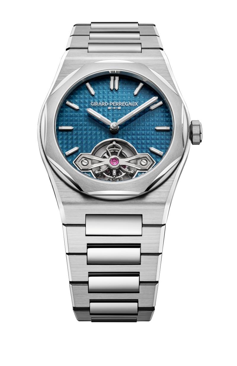 GP芝柏表Laureato桂冠系列「Laureato Fifty」39毫米陀飛輪腕錶藍色琺瑯款，搭載GP8410自動上鍊陀飛輪機芯，精鋼錶殼、藍色大明火琺瑯錶盤，陀飛輪、小時及分鐘顯示，錶徑39mm，動力儲存72小時，防水深度50米。（Girard-Perregaux提供）
