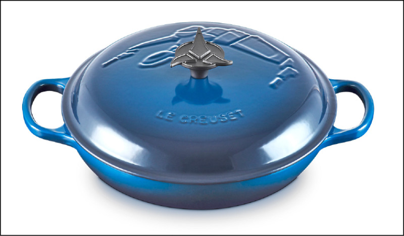 Le Creuset Star Trek系列猛禽戰艦淺底鐵鍋30cm，14,320元。
