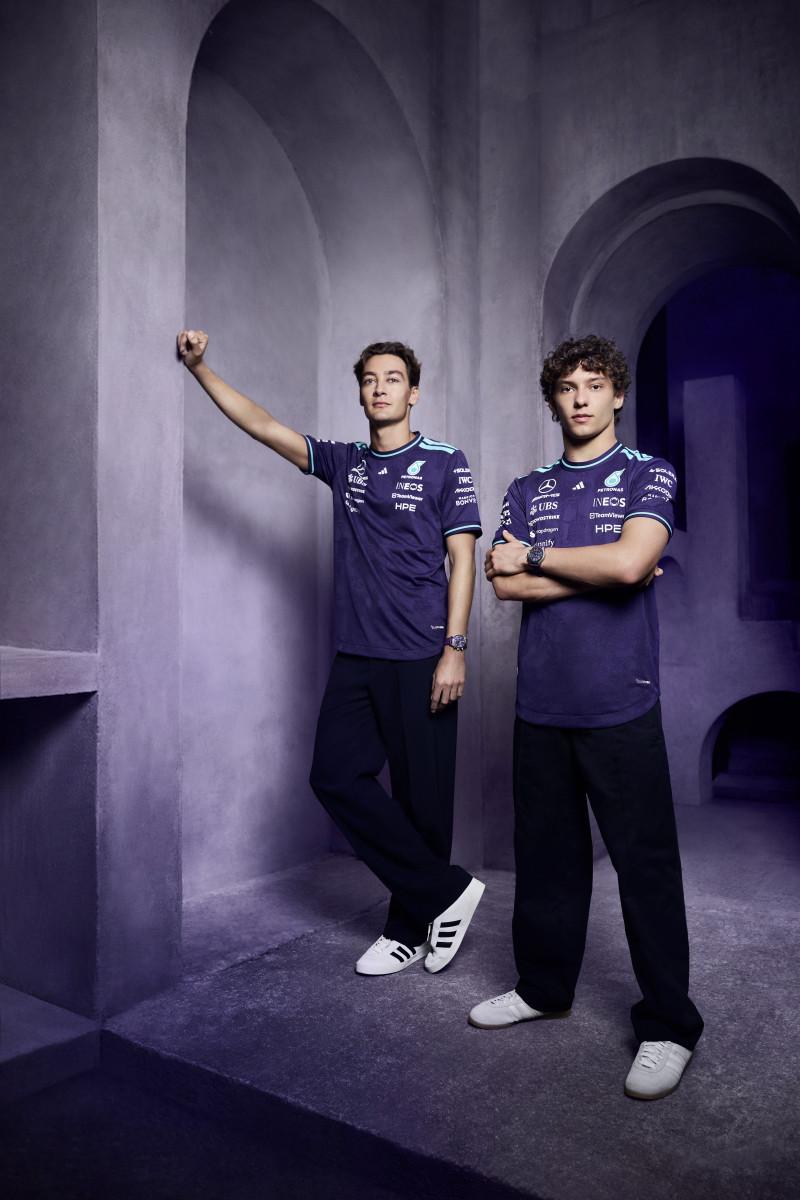Mercedes-AMG車隊的F1明星賽車手George Russell(左)與Kimi Antonelli(右)佩戴全新腕錶亮相。