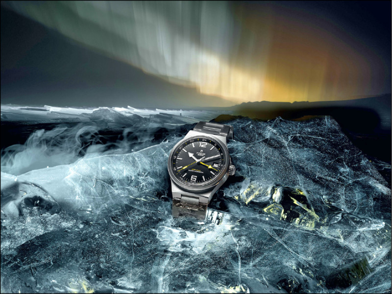 TUDOR Northflag睽違10年改版升級，首度加入GMT兩地時區功能，166,000元。