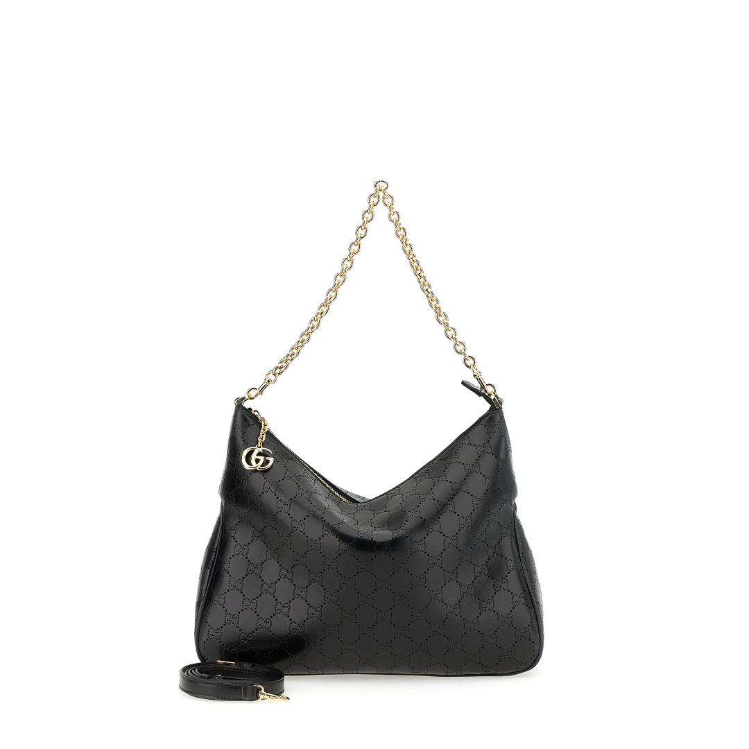 GUCCI中型Lady Lunetta Chain小牛皮，93,400元。