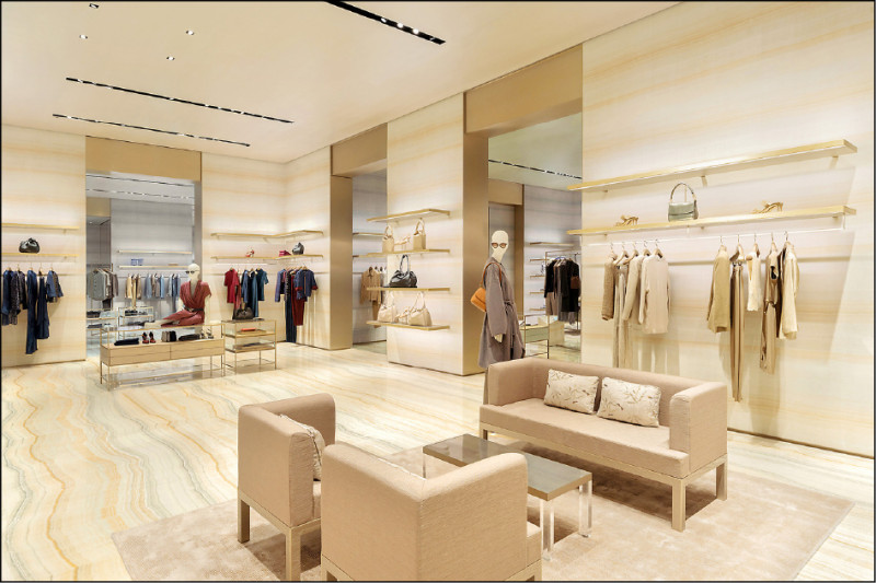 女裝區以淺色調鋪陳空間，店內目前陳列Giorgio Armani 2026秋冬最新系列。