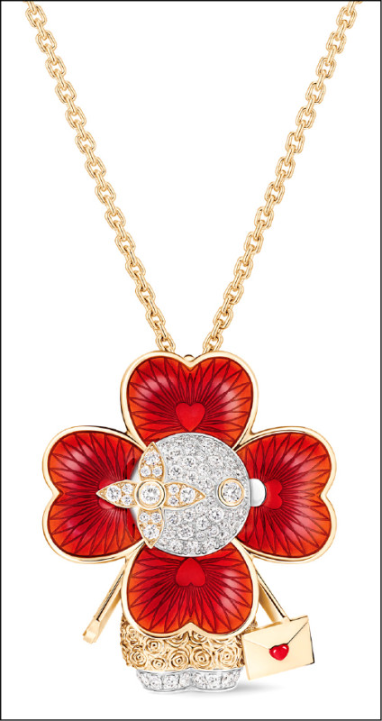Louis Vuitton Vivienne Travellers紅色琺瑯心形Vivienne吊墜項鍊，可轉換為胸針，1,420,000元。