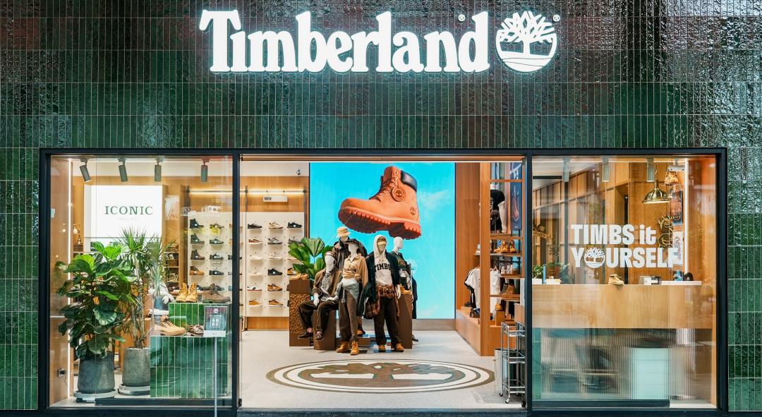 Timberland台灣最大街邊「入厝」進駐信義威秀商圈。
