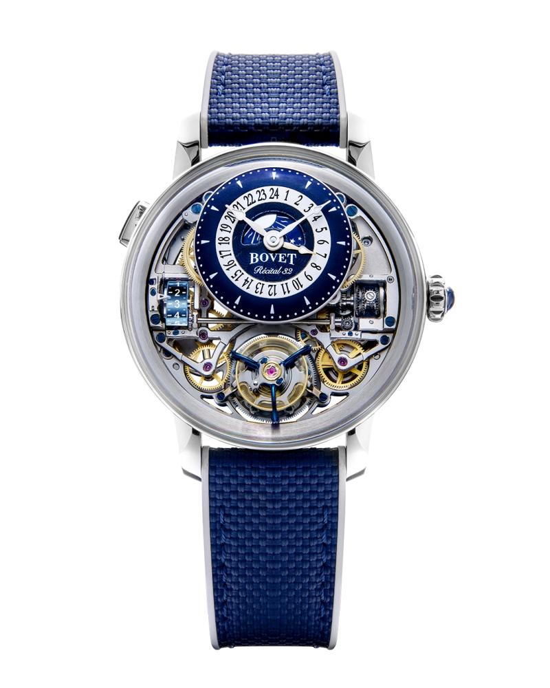 BOVET Récital 32兩地時間腕錶，搭載R32-70-00X手動上鍊自製機芯，5級鈦金屬或18K紅金，偏心時、分顯示、晝夜指示、GMT兩地時間、60秒飛行陀飛輪及動力儲存滾軸顯示，錶徑42mm，10日動力儲存，防水深度30米，每款配色限量60只。（高登鐘錶提供）