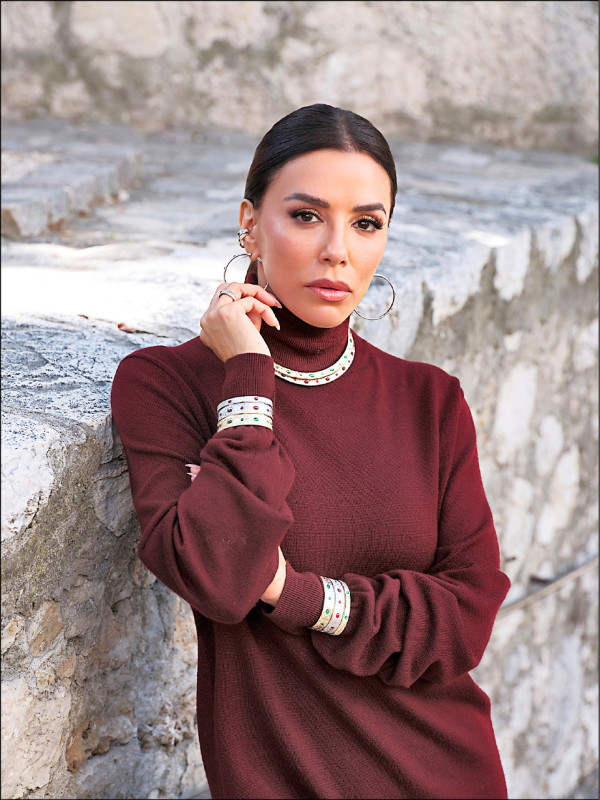 Apm monaco全球代言人、美國女星伊娃·朗格利亞（Eva Longoria）詮釋秋季系列。