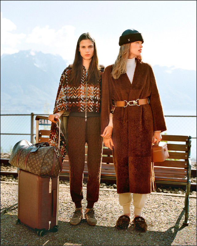 Flight Mode採溫暖棕色調鋪陳秋冬造型，Keepall Monogram旅行袋也成為旅途中的醒目配件。