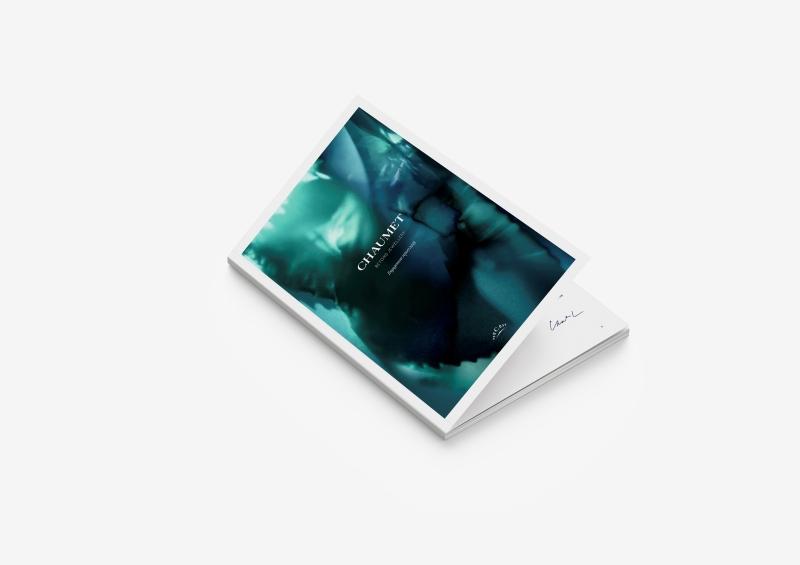 CHAUMET以品牌出版刊物延伸珠寶世界，從作品、工藝到創意，記錄品牌不同面向。（CHAUMET提供）